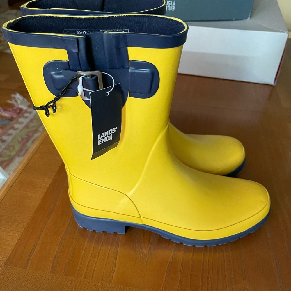 Lands Ends yellow rain boots